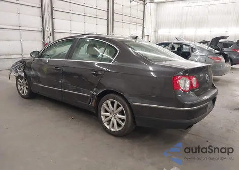 2010 Volkswagen Passat Komfort from USA, damaged, VIN WVWJK7AN1AE123683